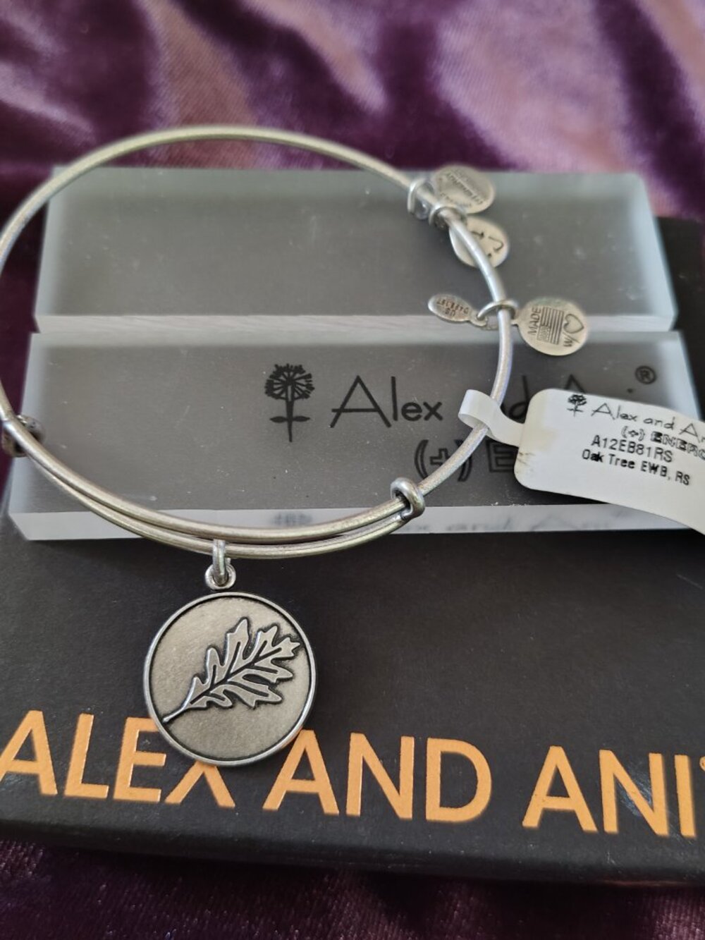 ☮️ NWT Alex and Ani Oak Tree Bracelet Bangle Stability Power Strength… 803
